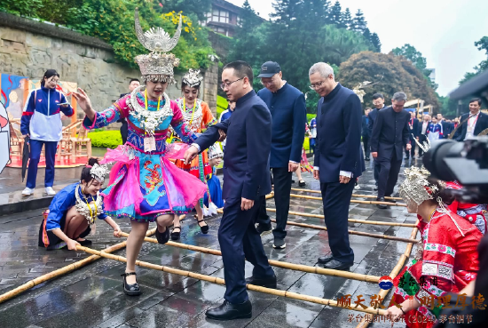 重阳下沙，甲辰龙年（2024）茅台酒节隆重启幕  第2张